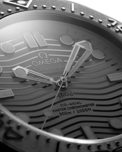 Omega Black Black Seamaster Diver 300M 43,5 mm, svart keramik på gummiband 210.92.44.20.01.003 - Bild 3