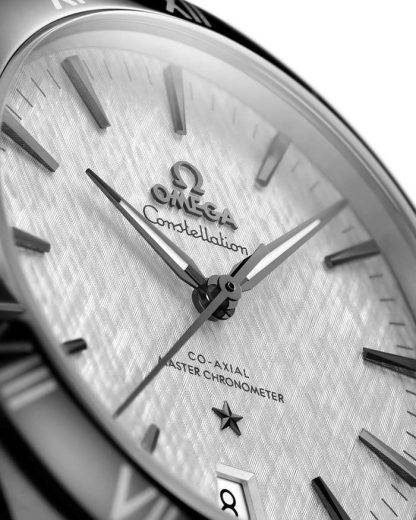 Omega Constellation 41 mm, stål på läderarmband 131.33.41.21.06.001 - Bild 3