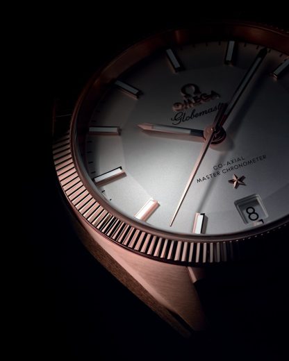 Omega Constellation Globemaster 39 mm, Sedna™ guld på läderrem 130.53.39.21.02.001 - Bild 4