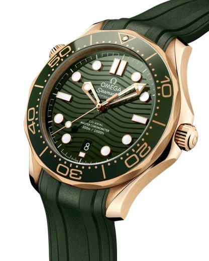 Omega Seamaster Diver 300M 42 mm, Moonshine™ guld på gummirem 210.62.42.20.10.001 - Bild 3