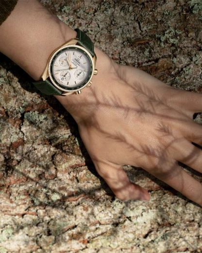 Omega Speedmaster 38 38 mm, gult guld på läderarmband 324.68.38.50.02.004 - Bild 4