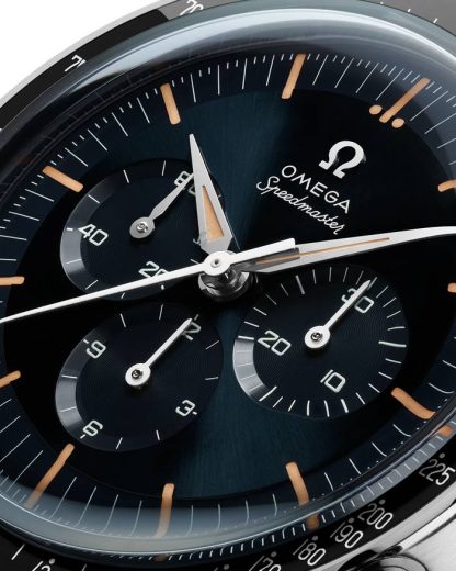 Omega Speedmaster First OMEGA in Space 39,7 mm, stål på läderarmband 310.32.40.50.06.001 - Bild 3