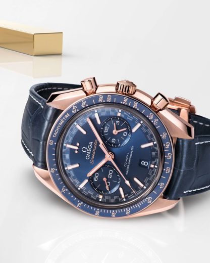 Omega Speedmaster Racing 44,25 mm, Sedna™ guld på läderarmband 329.53.44.51.03.001 - Bild 3