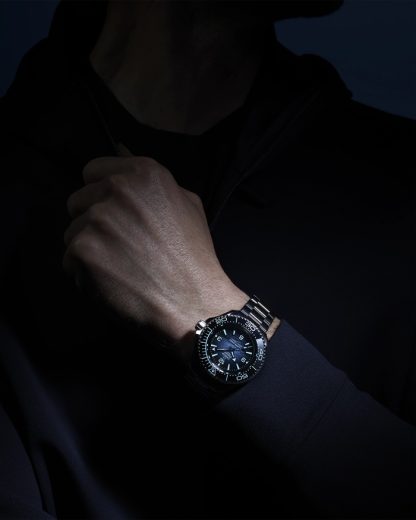 Omega Ultra Deep Summer Blue Seamaster Planet Ocean 6000M 45,5 mm, O-MEGASTEEL på O-MEGASTEEL 215.30.46.21.03.002 - Bild 3
